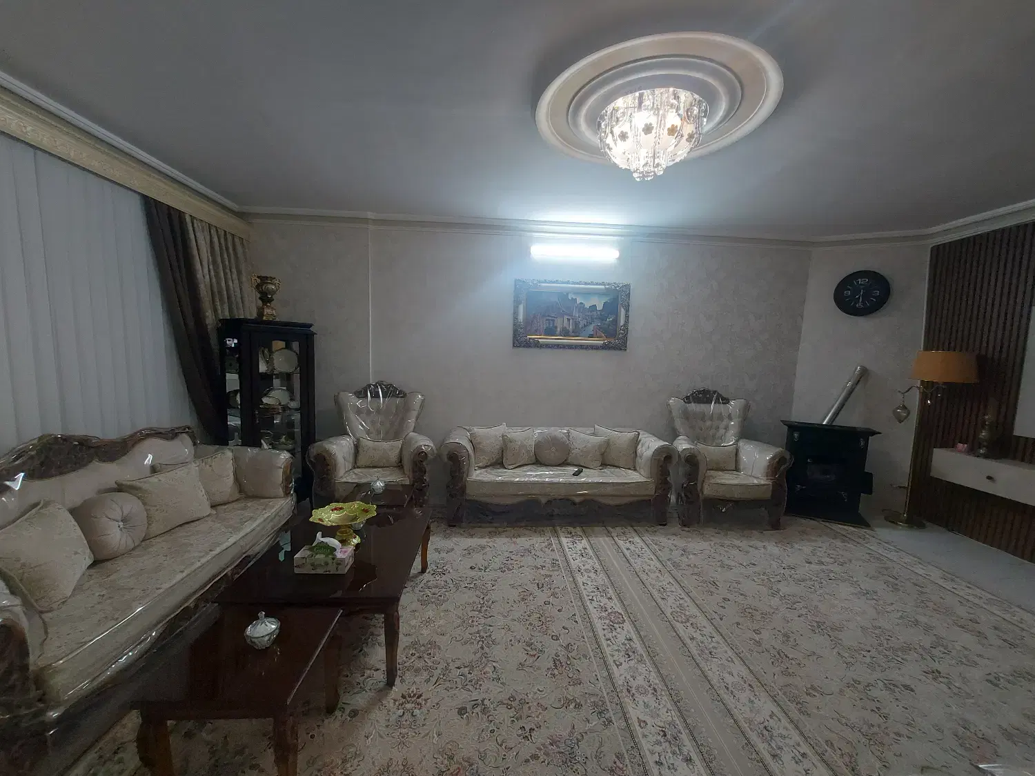 ۷۵ متر دو خوابه ، طبقه نیم