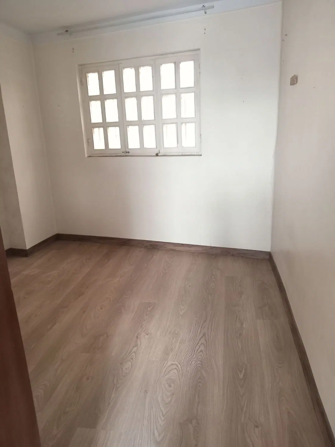 اجاره واحد ۵۰ متر یک خواب نزدیک به میدان دانشگاه