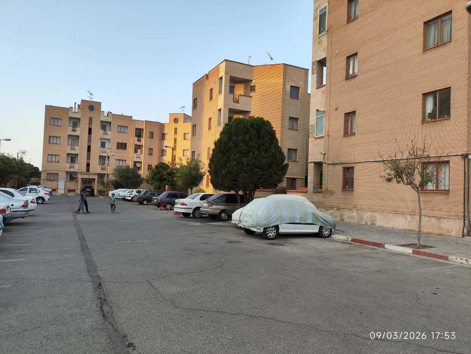 الهیه_میدان دانش_64 متری