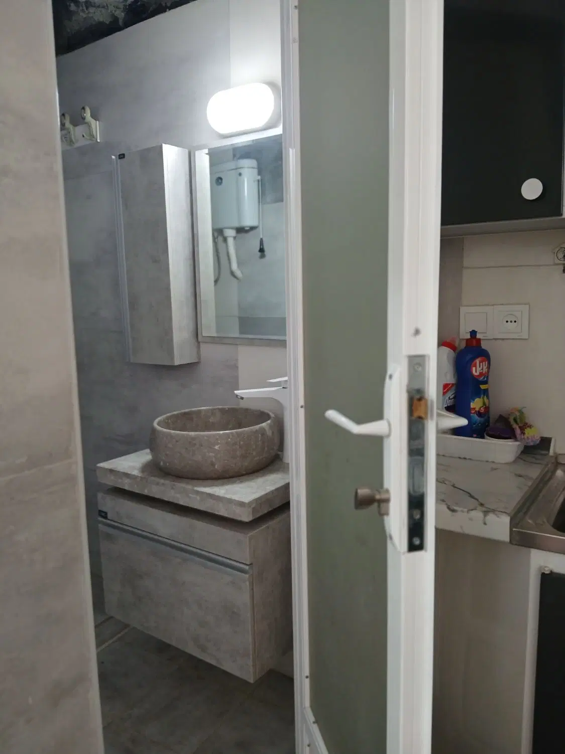سوئیت ۵۰ متری