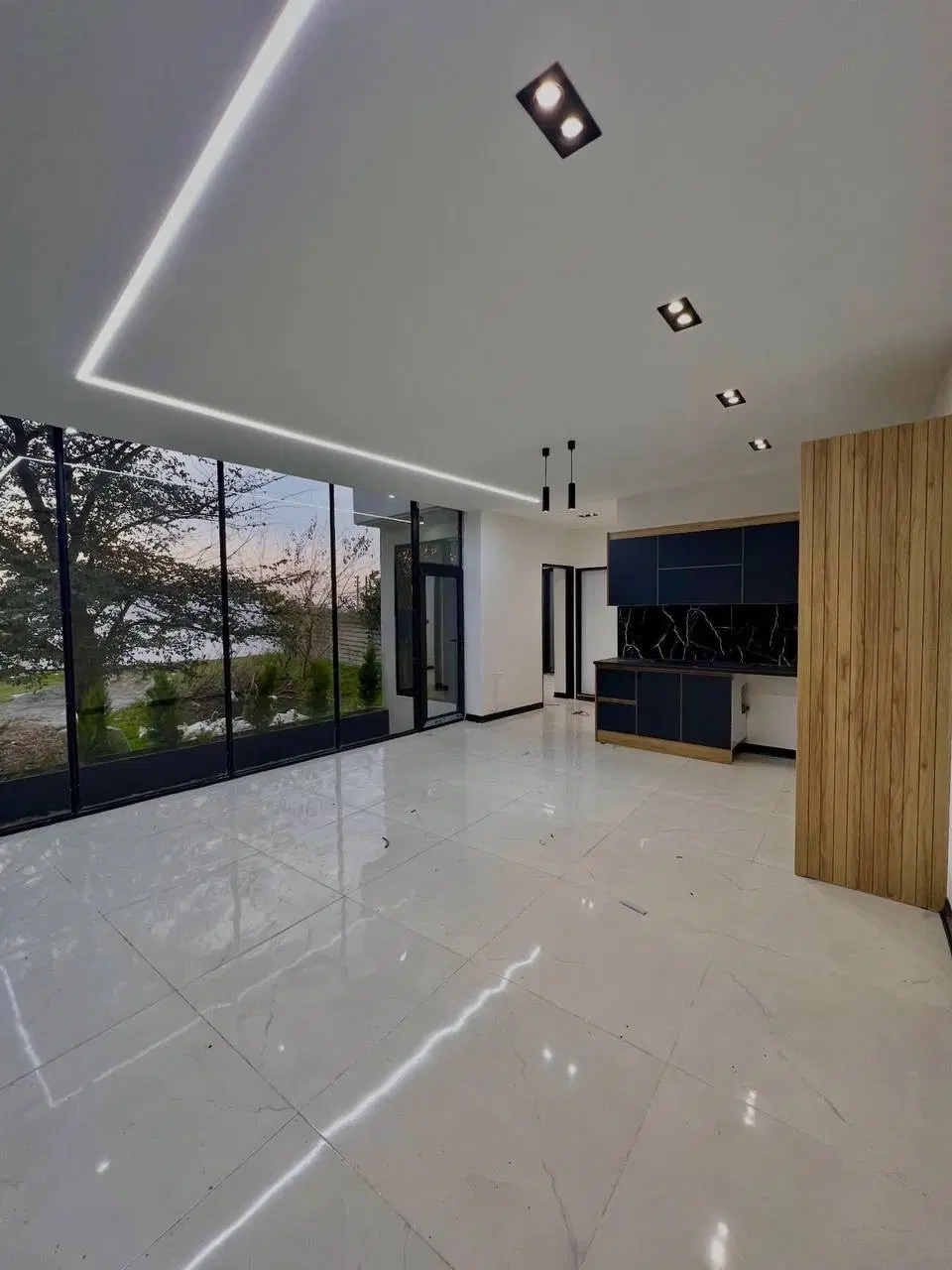 فروش ویلای نوساز و مدرن ۱۸۰ متر سنددار