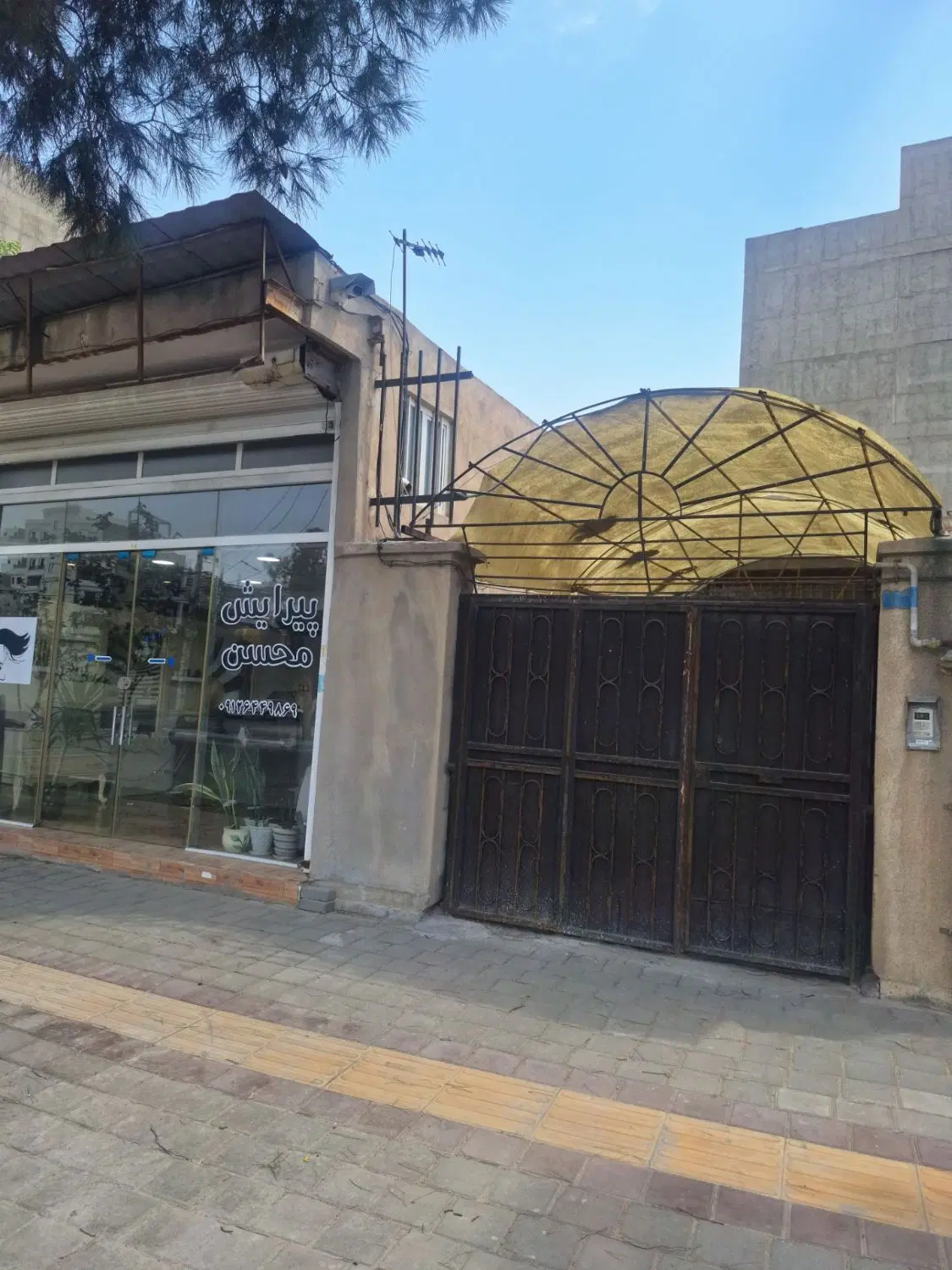 خانه ویلایی واوان همراه با مغازه