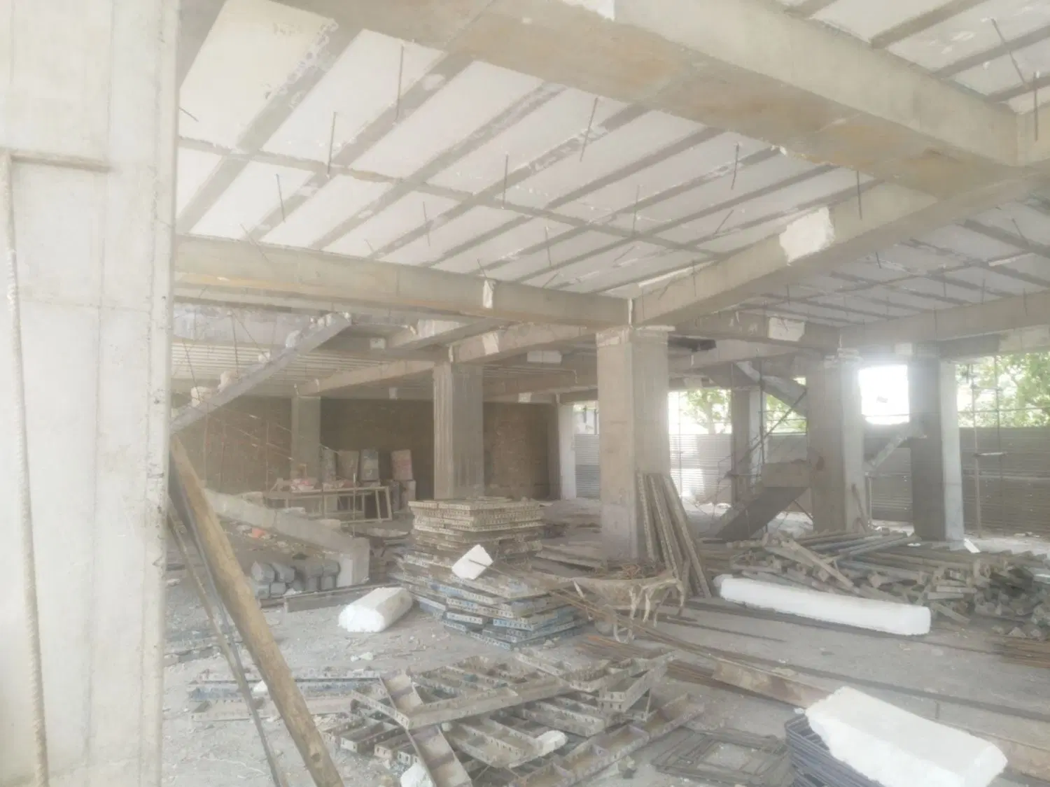 پیش فروش اپارتمان ۱۰۸متری بر خ میرزای شیرازی