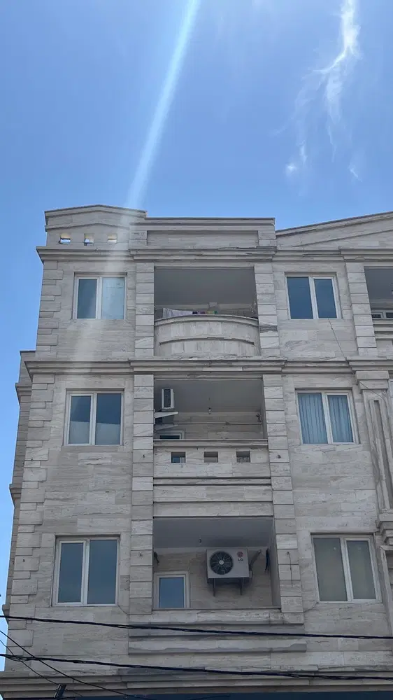 دوبر روبنما آسانسوردار 4 شرقی