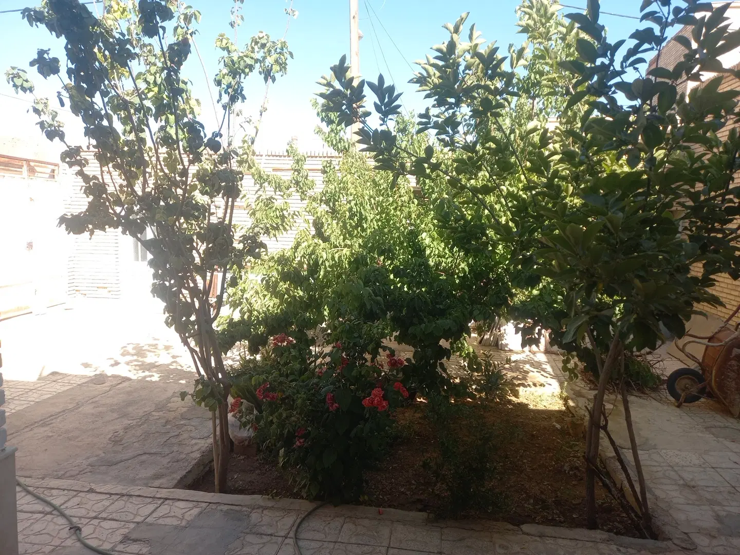 فروش ویلایی سه نبش دهدق