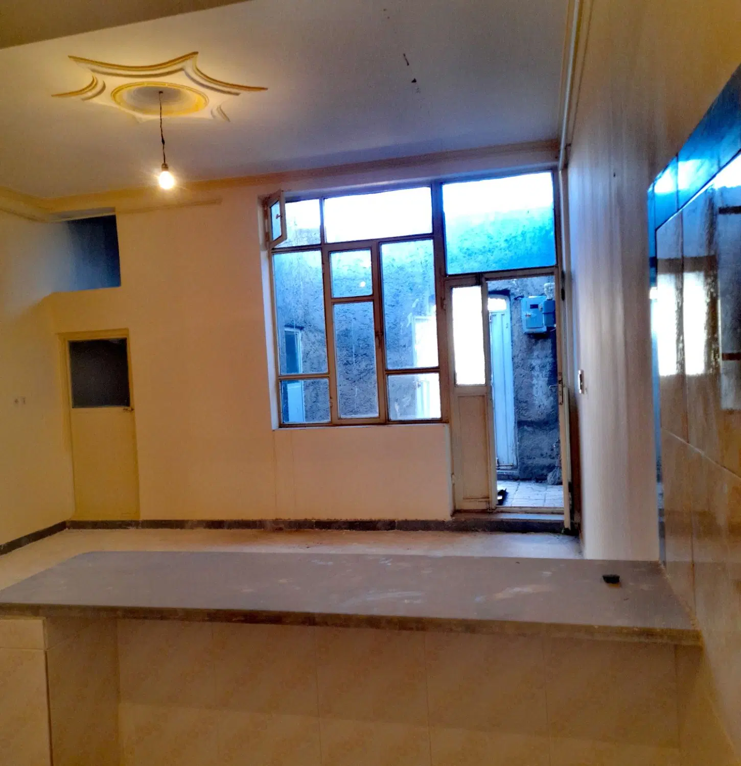 خانه در اناخاتون
