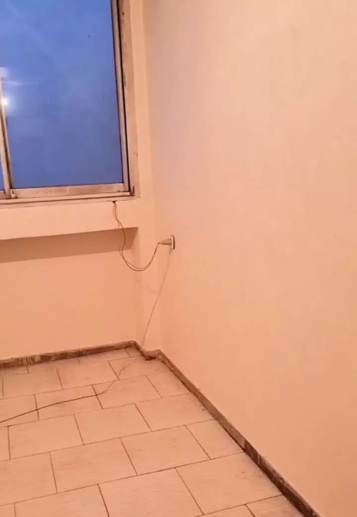 واحد ۵۰ متری مناسب ((مجرد آقا و دفتر اداری))
