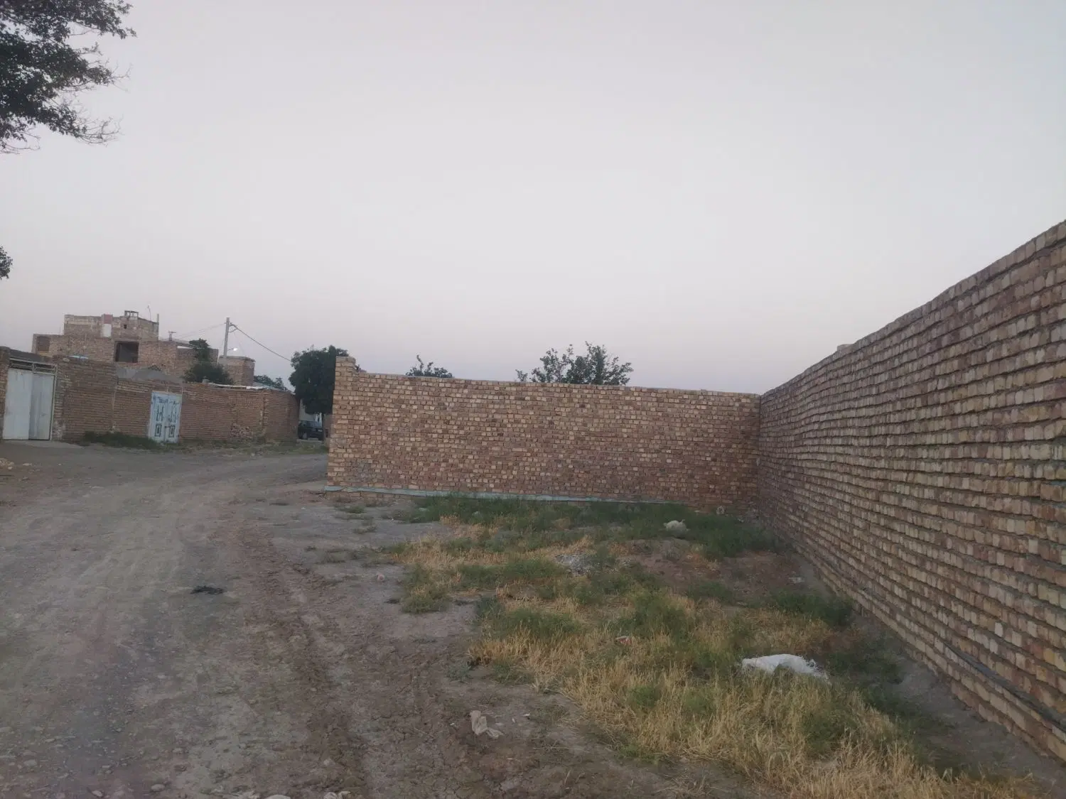 زمین ۷۰ متری