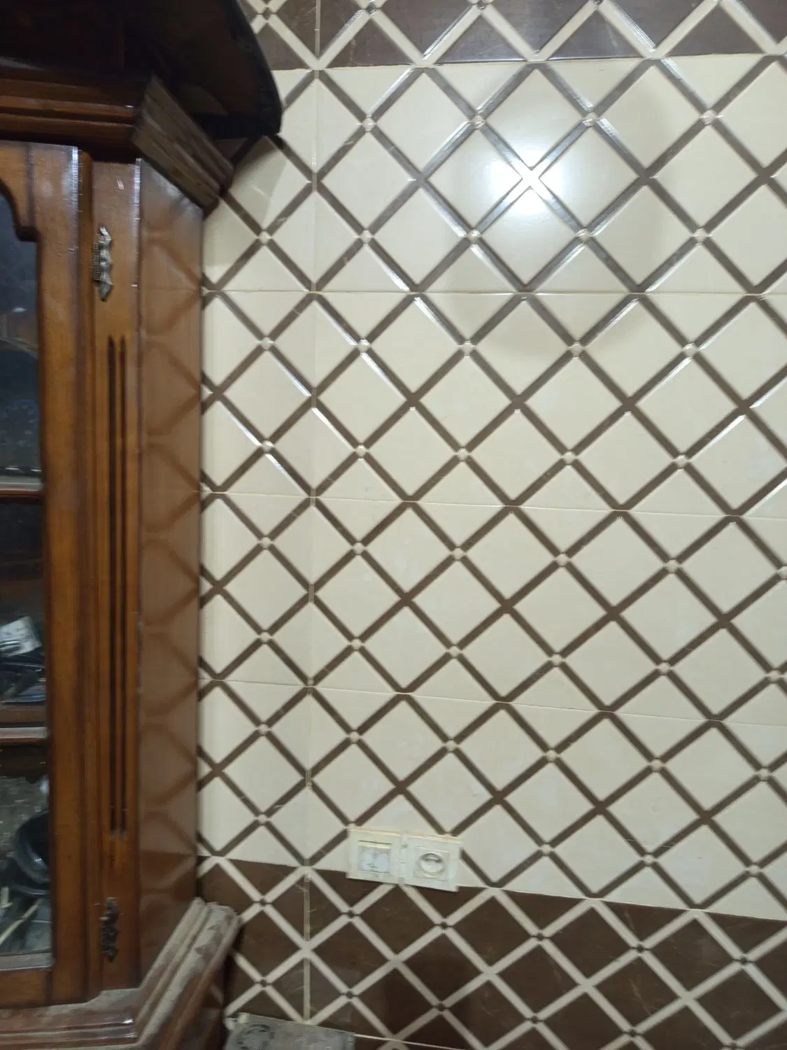 ساختمان ۲طبقه