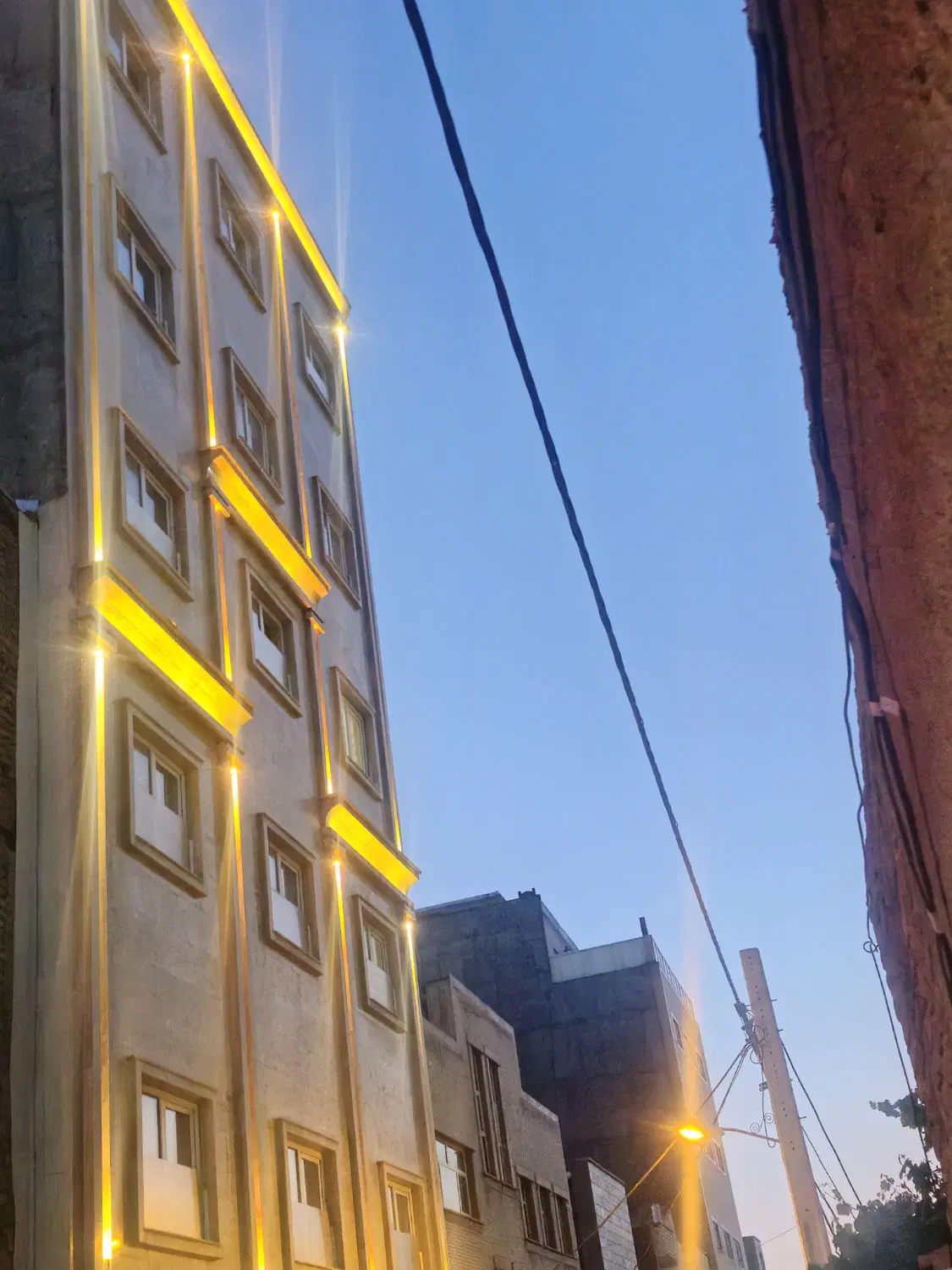 حیاط ۱۷۰ متر جلالیه
