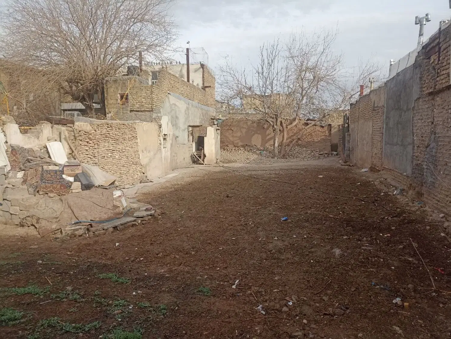 زمین ۲۶۴ متری سندتک برگ