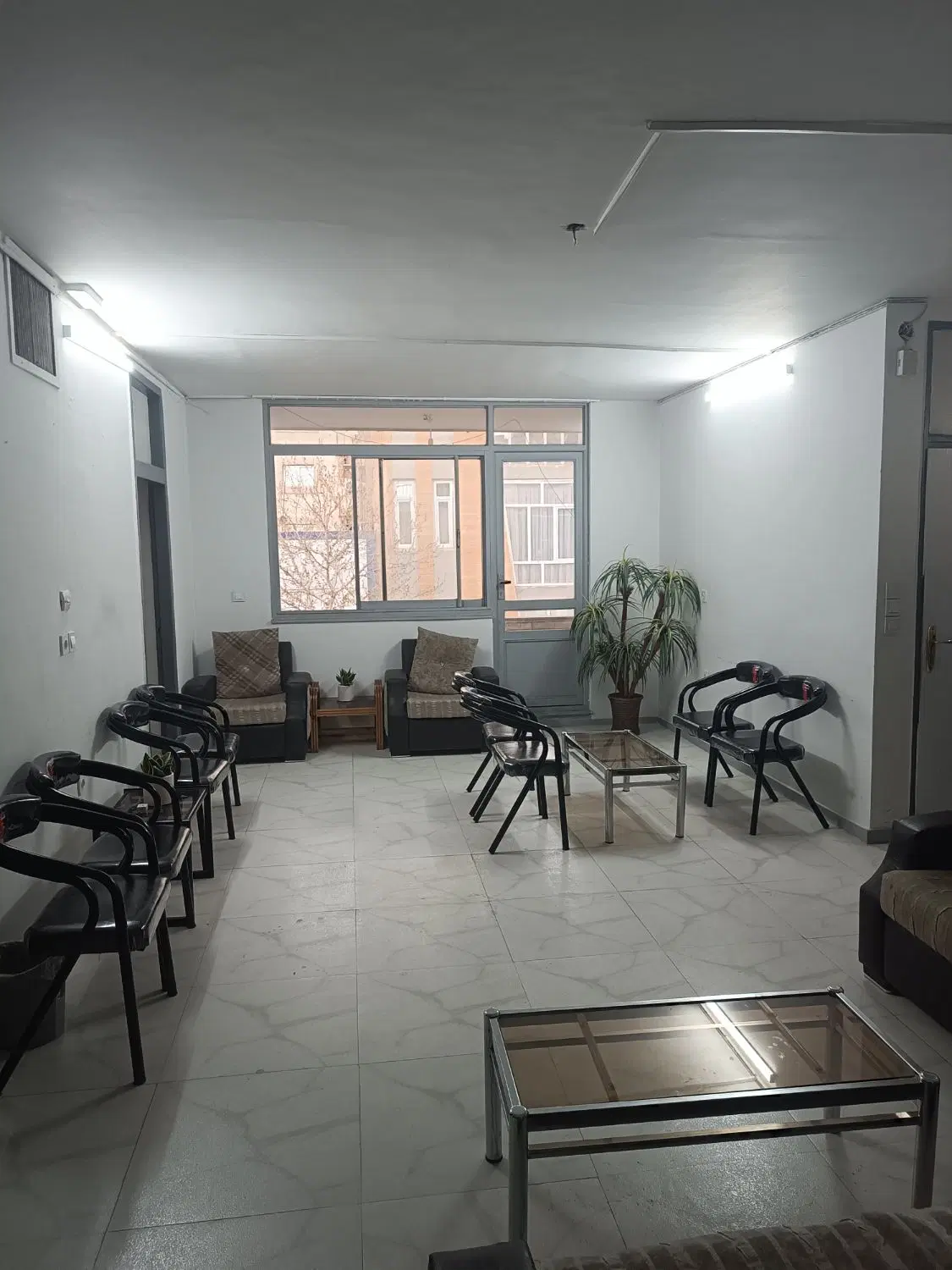 دفتر کار ۱۲۰ متری