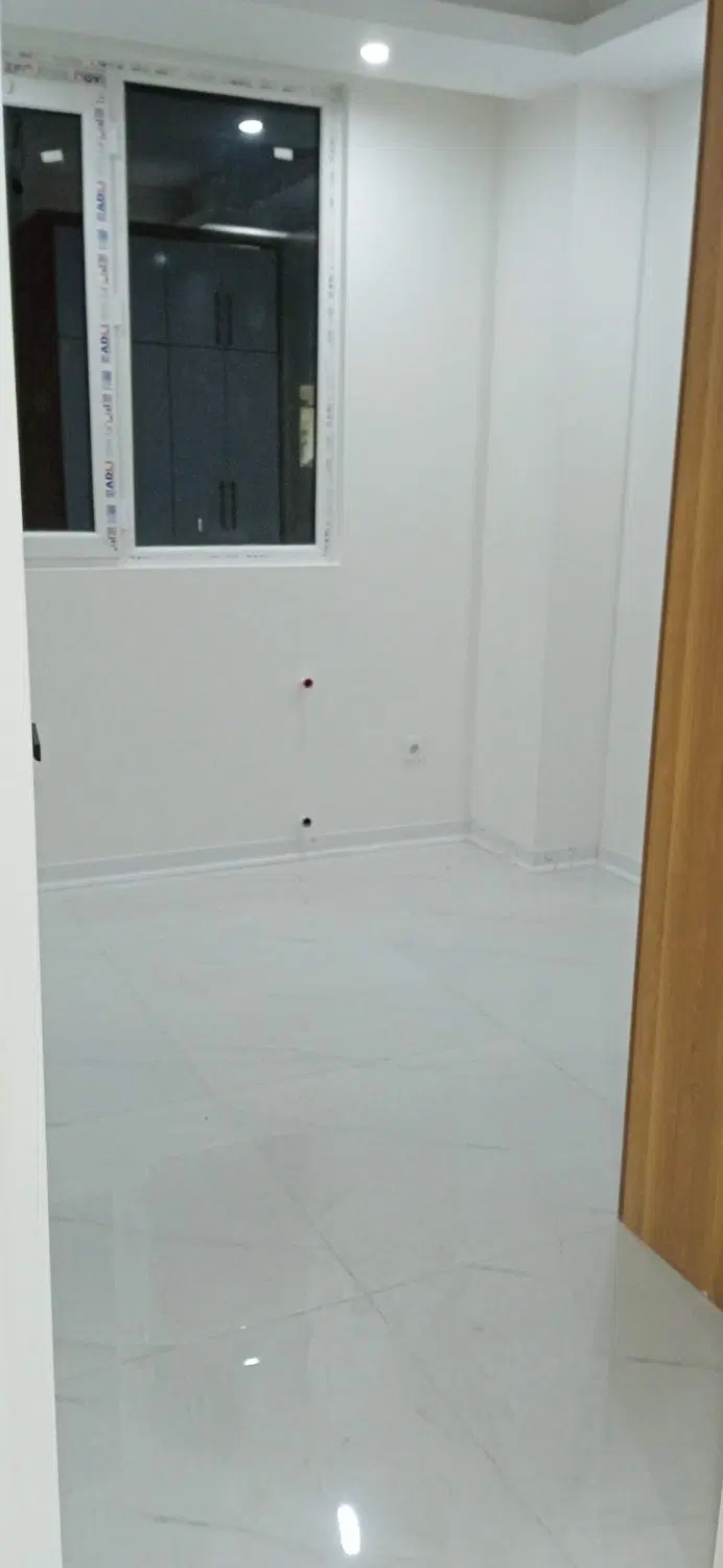 ۴۴ مترپارکینگ غیر مزاحم قصرالدشت امام خمینی