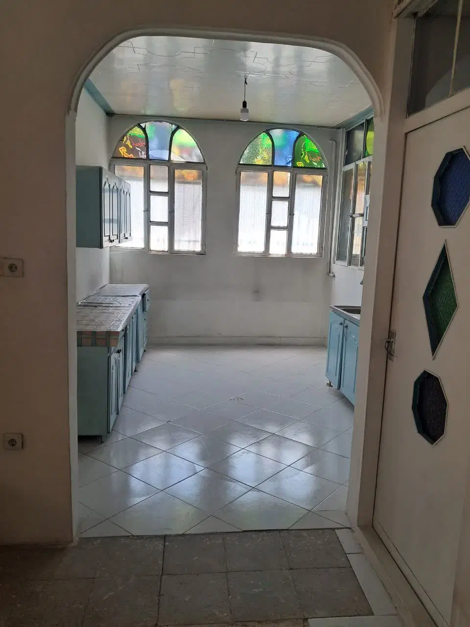 منزل نقلی و ساده