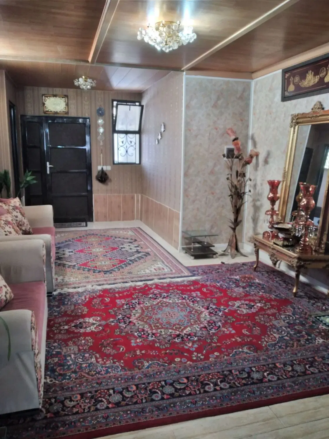 واحد آپارتمان( همکف ) دربست توحید شهر