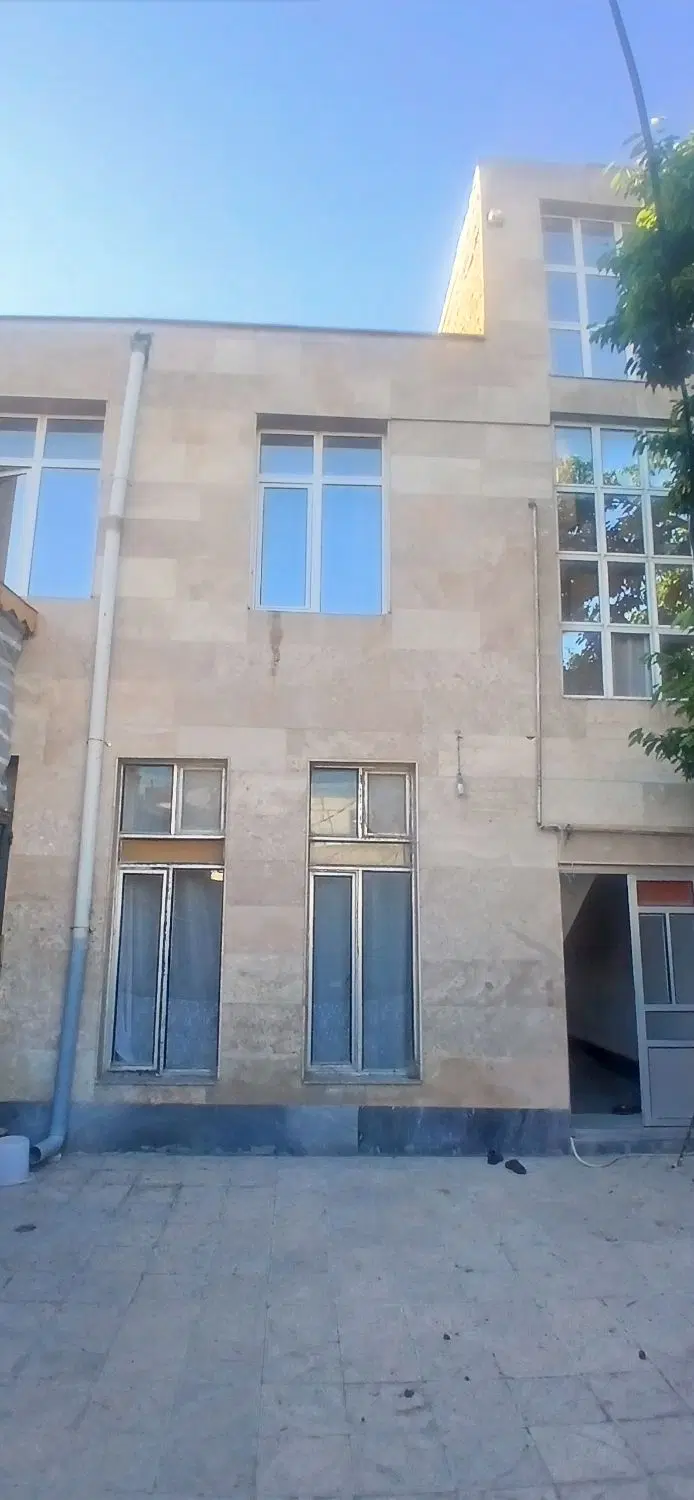 خانه ویلایی ارازعلی ۲۰۰ متر