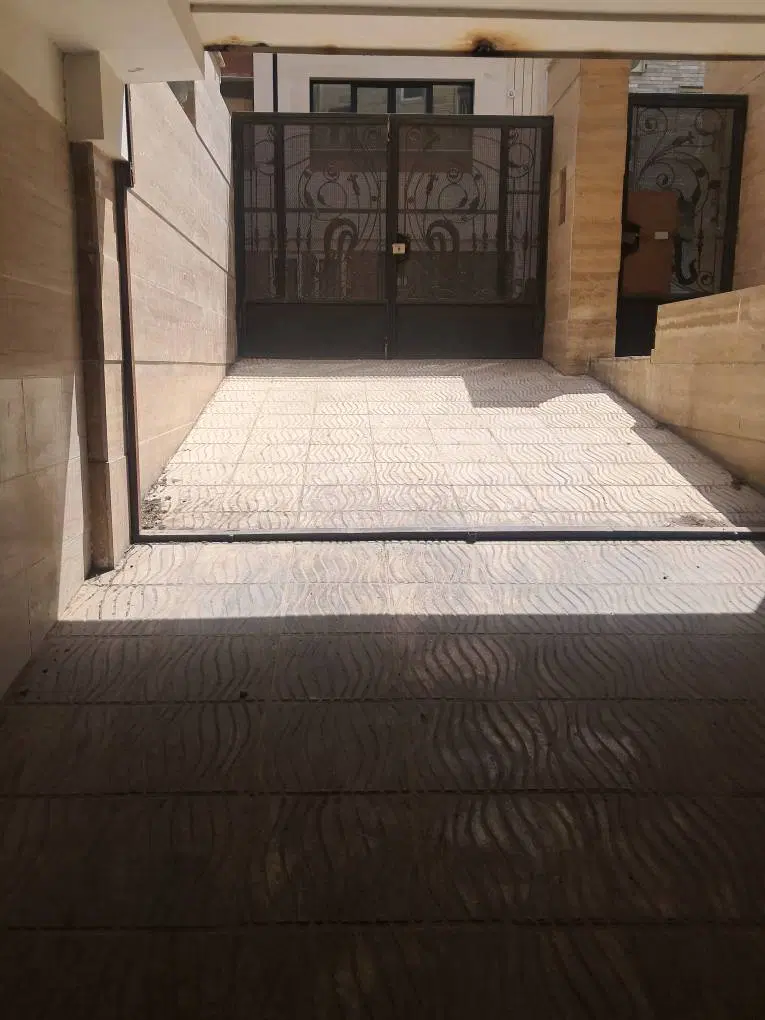 پارکینگ خودرو