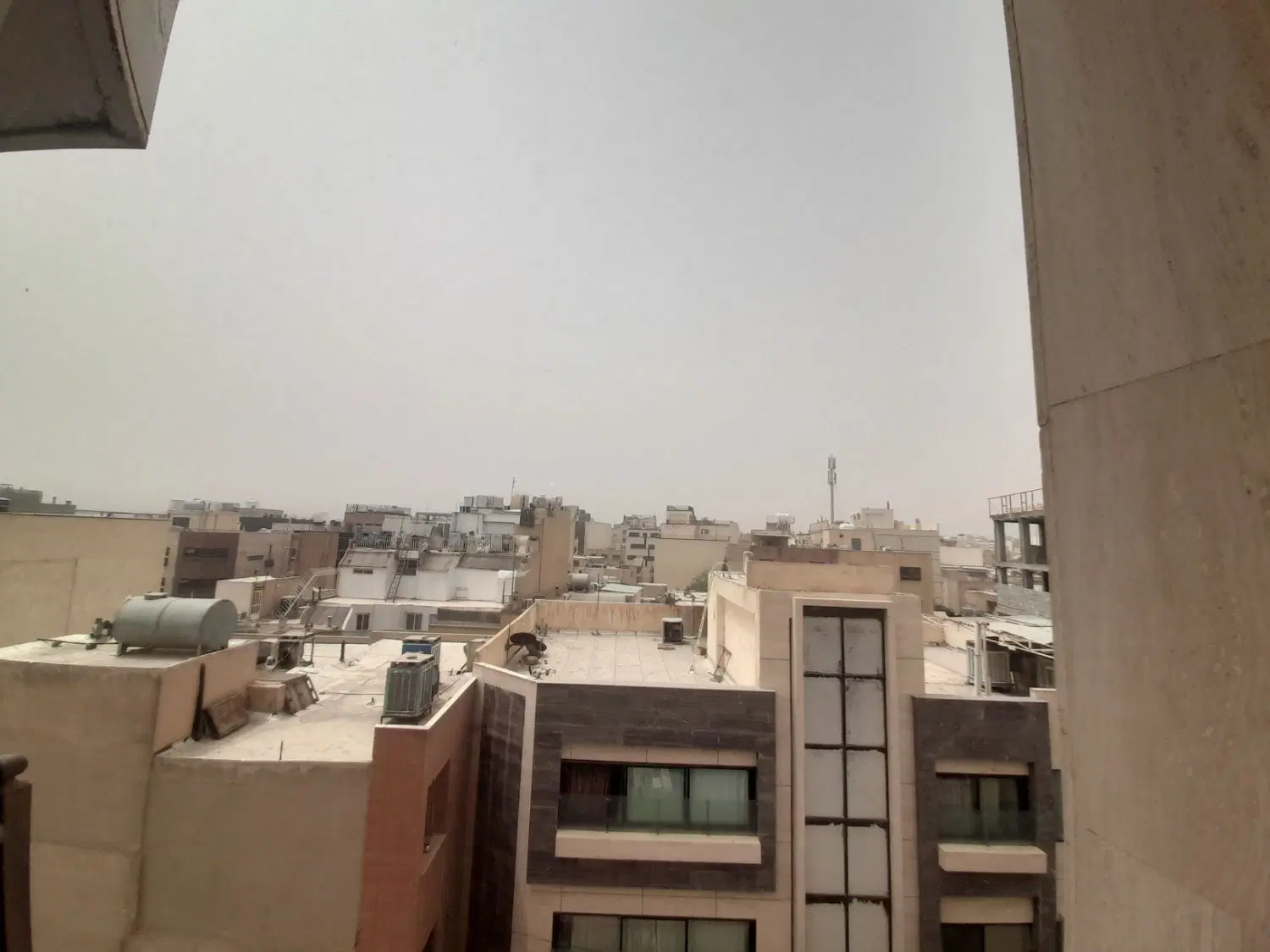 آپارتمان ۱۸۰متری ۳خواب بر خاقانی