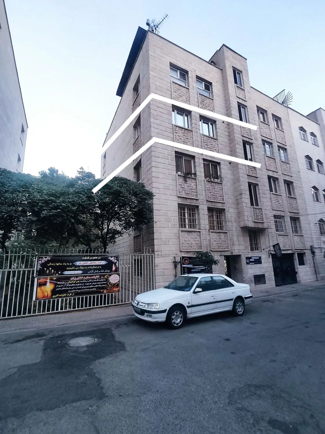 تهرانپارس 104 متر _ فول بازسازی _ غرق در نور
