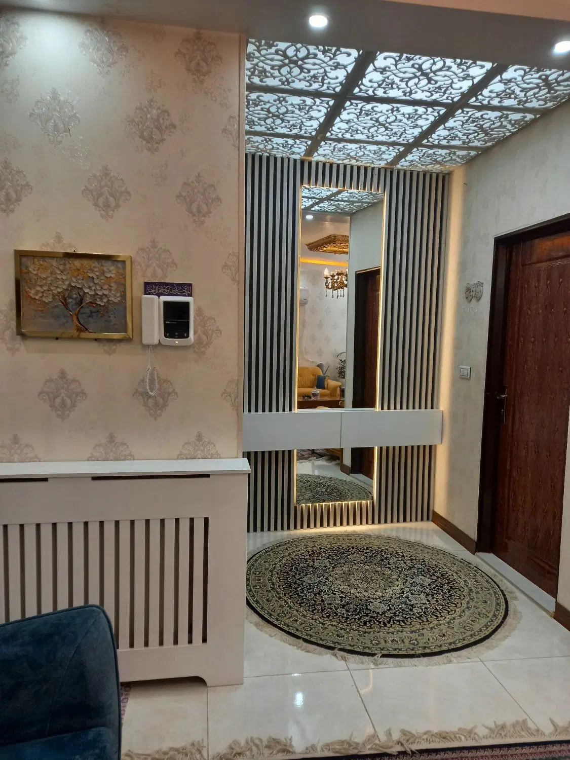 معماری داخلی لوکس، تلاقی هنر و آسایش، بزرگمهر