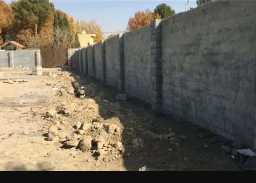 ملک بر جاده تهران
