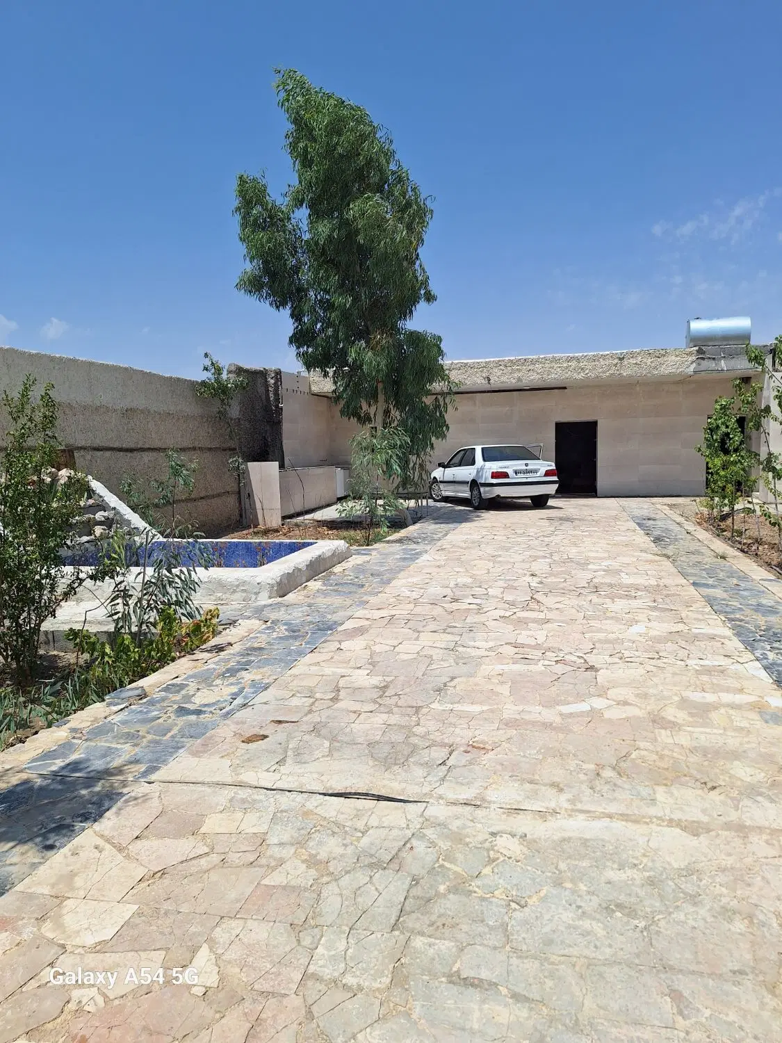 باغ۵۰۰ متری استخر سرپوشیده