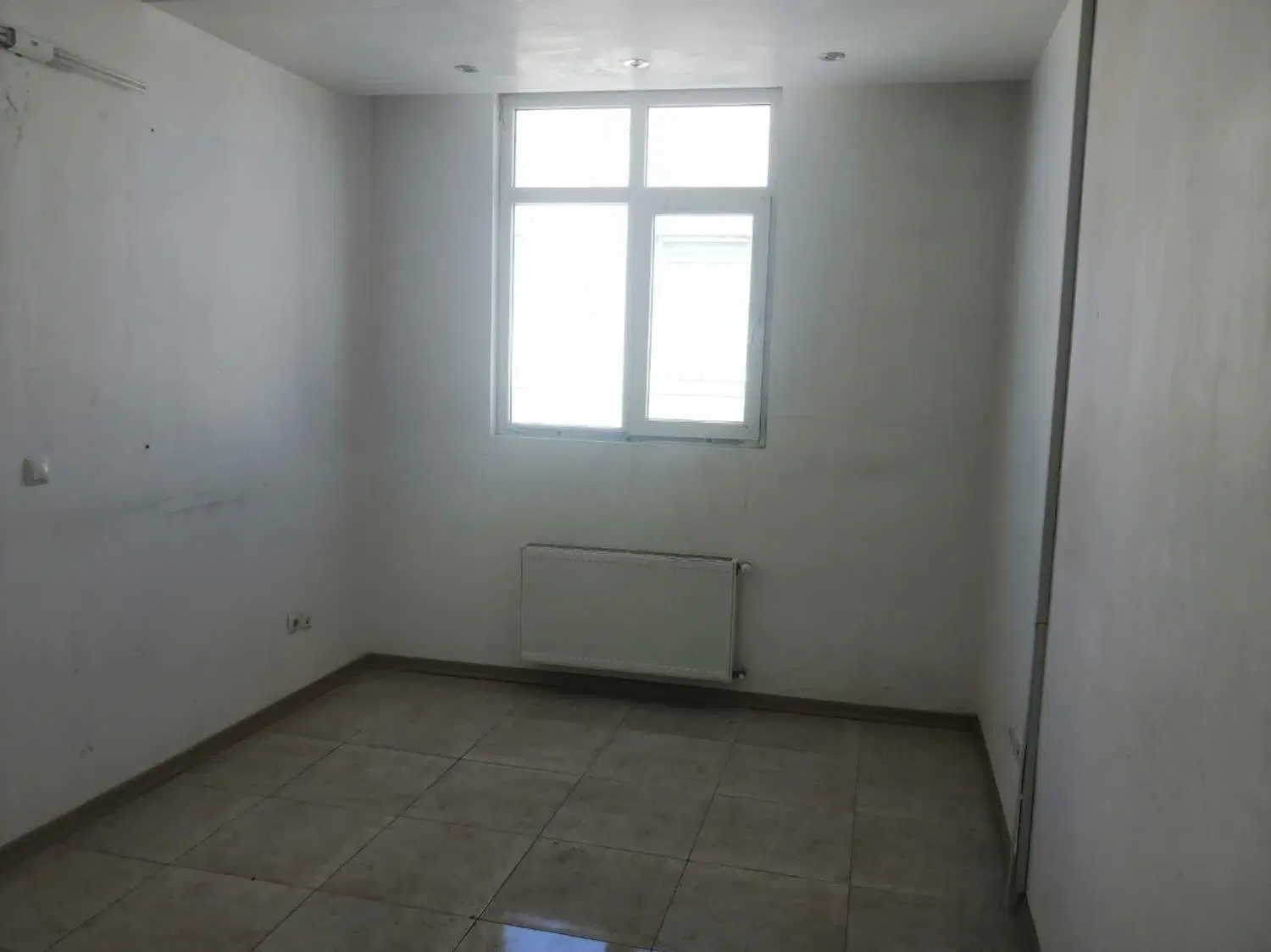 دفتر اداری در سعدی وسط کوچه زند