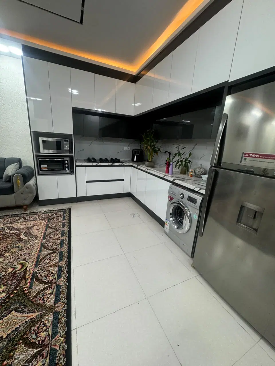 ۷۵ متری خیابان آبان با پارگینگ