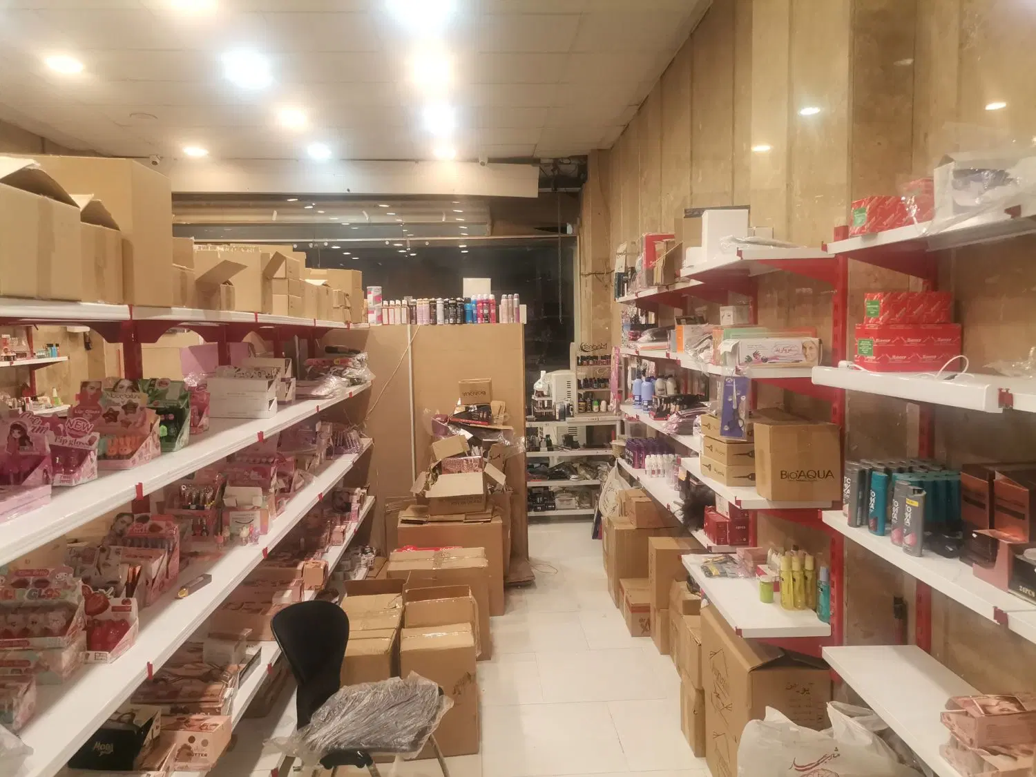 کهریزک 70 متر تجاری بر خیابان پاسداران