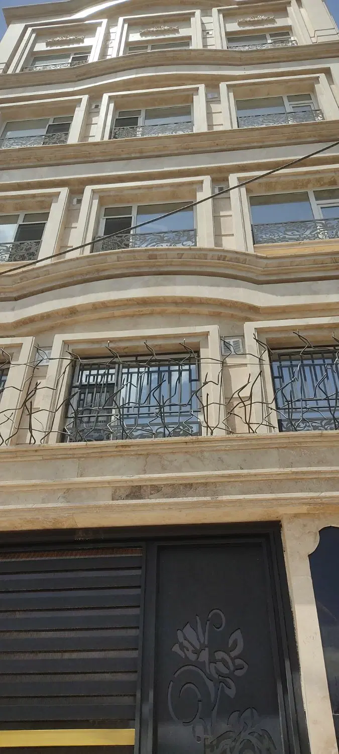 گلزار 122 متر مربع با موقعیت خوب و نقشه بی  نقص