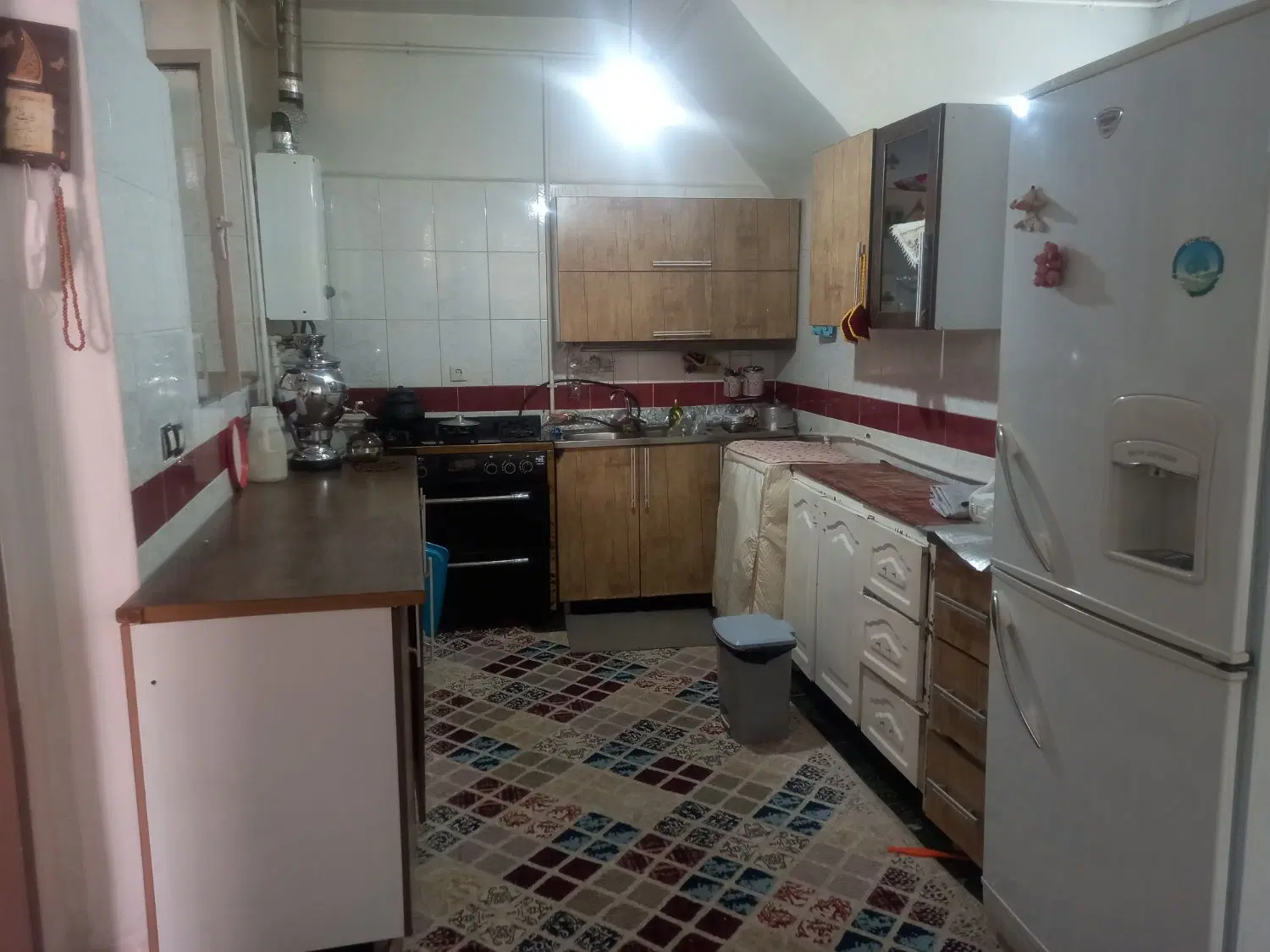 مسکونی انتهای فرجه نزدیک اتوبان دکتر حسینی