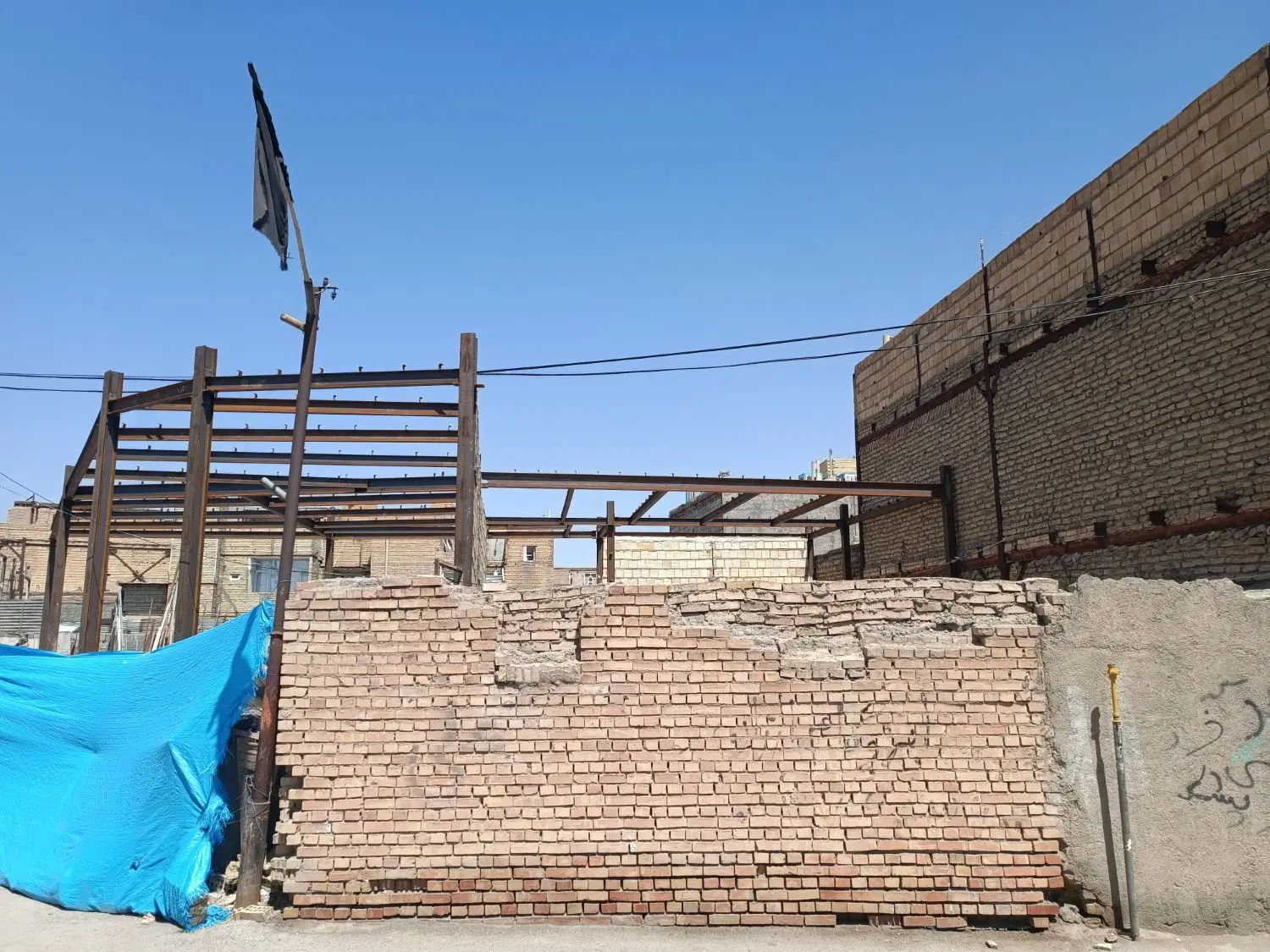 ملک شناژ اسکلت مجوز دارد نوکاریز