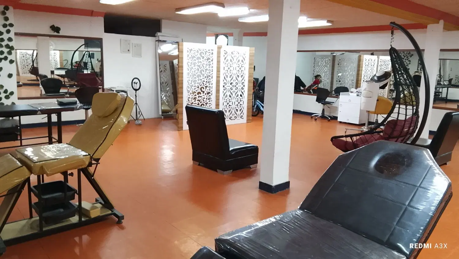 اجاره یک واحد همکف ب متراژ 200 متر
