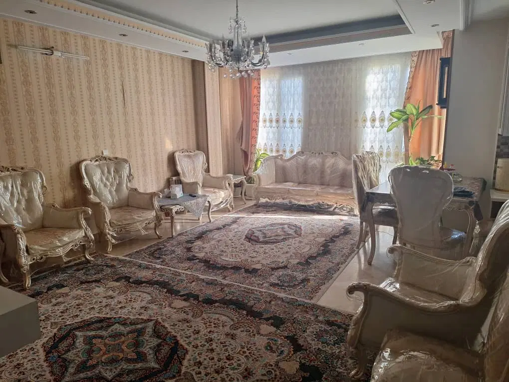 120متر3خوابه خطی رو به آفتاب آلاله سالن پرده خور