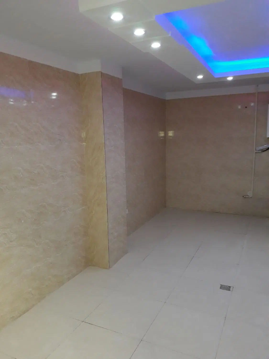 اجاره مغازه ۳۳ متری یافت آباد