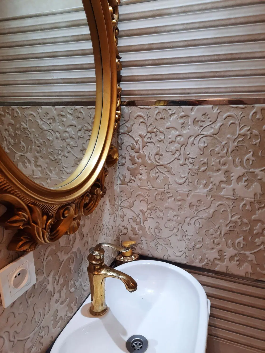 ۸۰ متر_ سبلان جنوبی_ ۲ پارکینگه