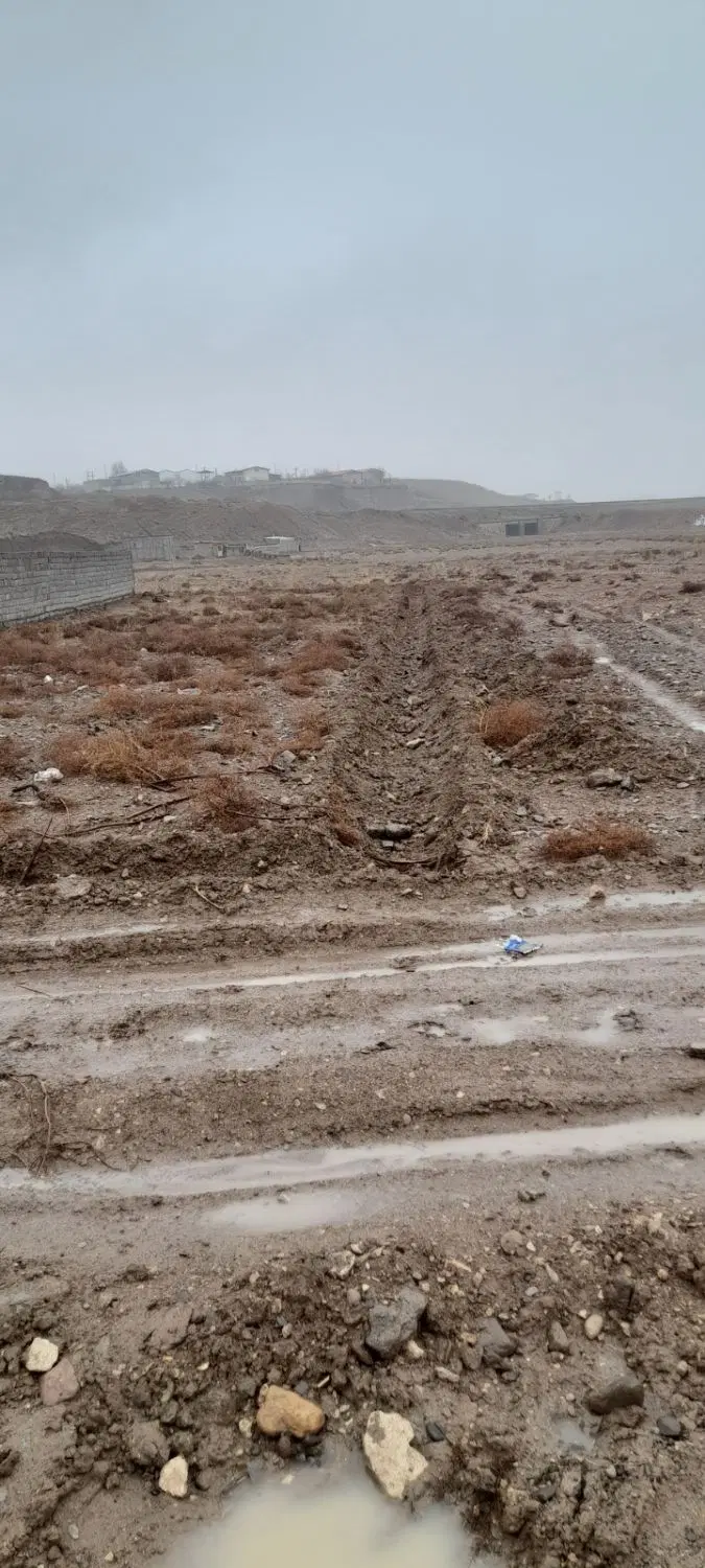 فروش یک قطعه زمین به متراژ۵۰۰ متر مربع
