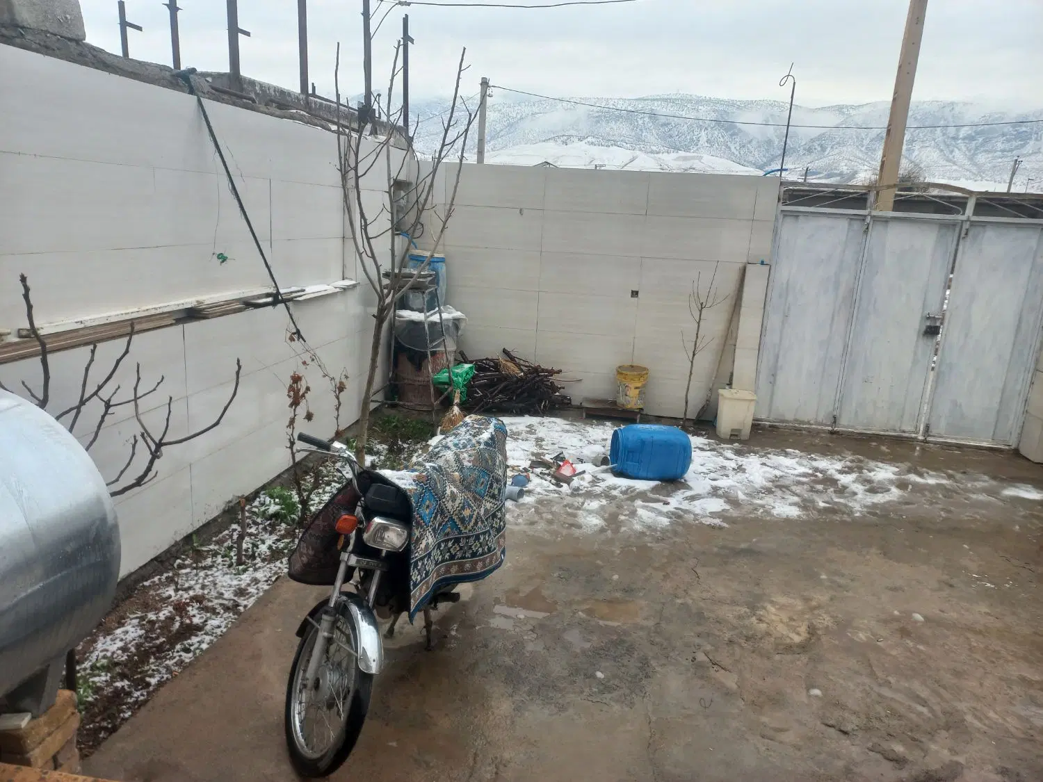 خانه برای فروش ۲۰۰متر ۱۰ در ۲۰