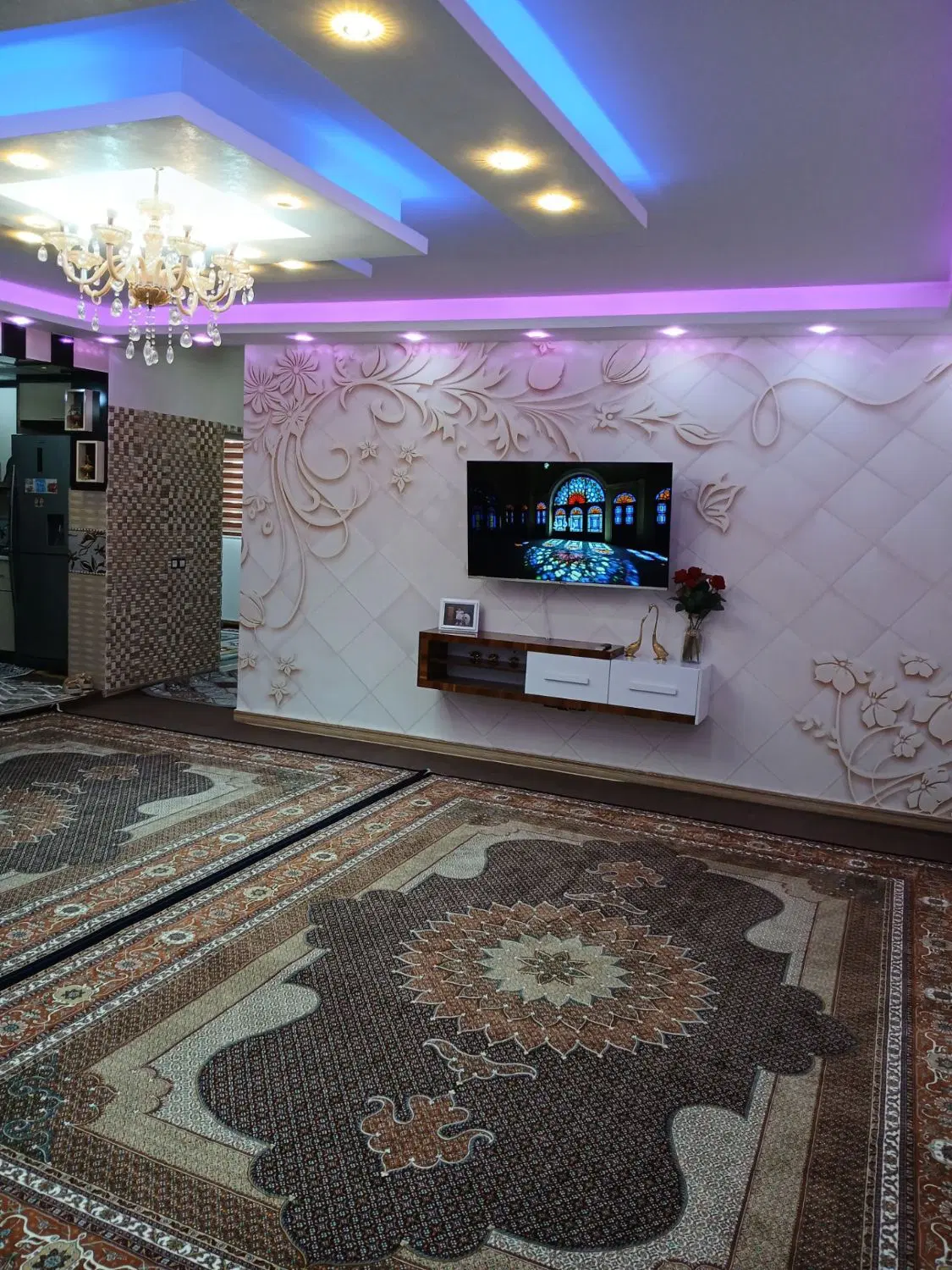 خانه ویلایی درشهرک ولیعصرتمام فول