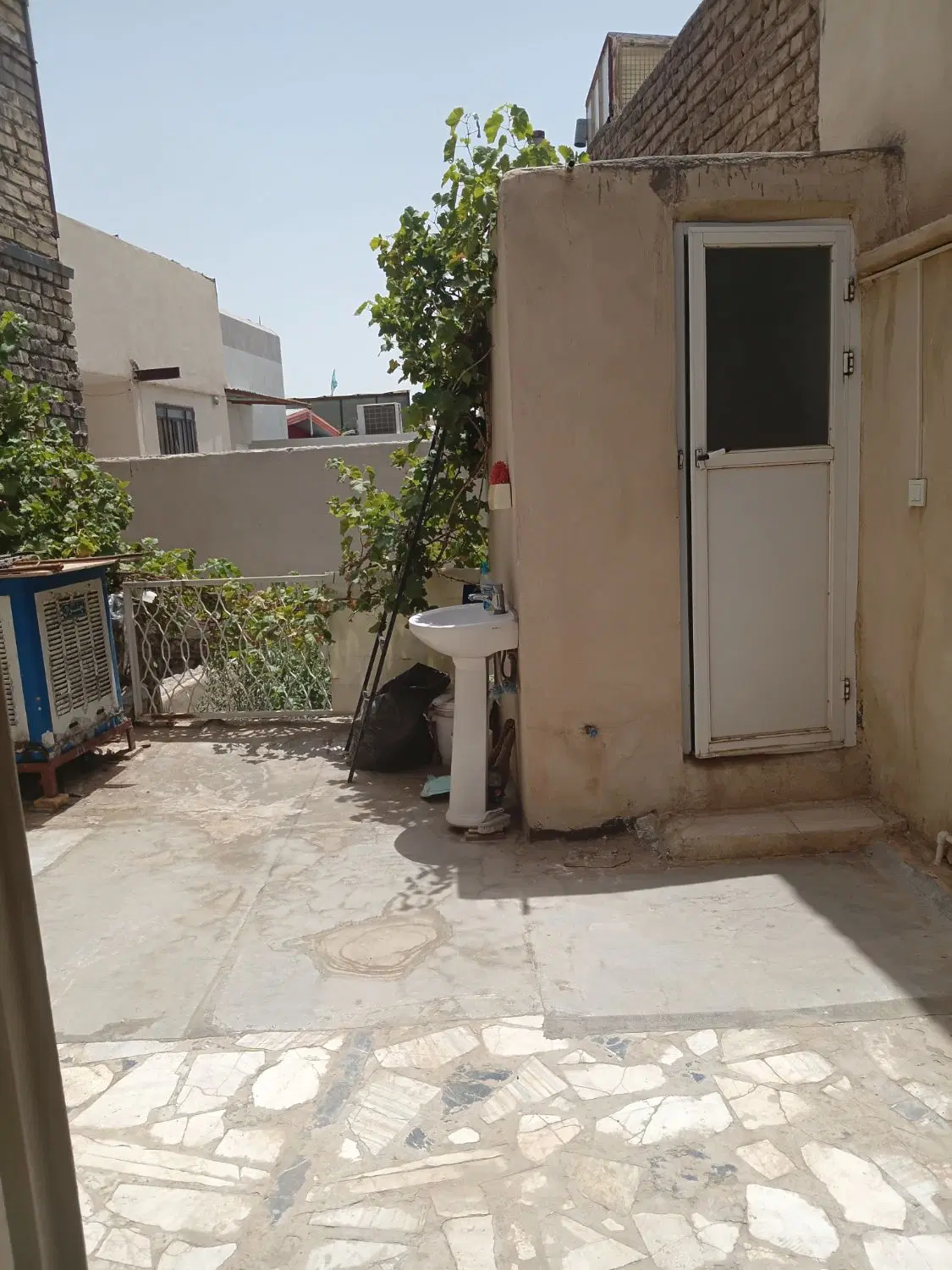 منزل دوطبقه