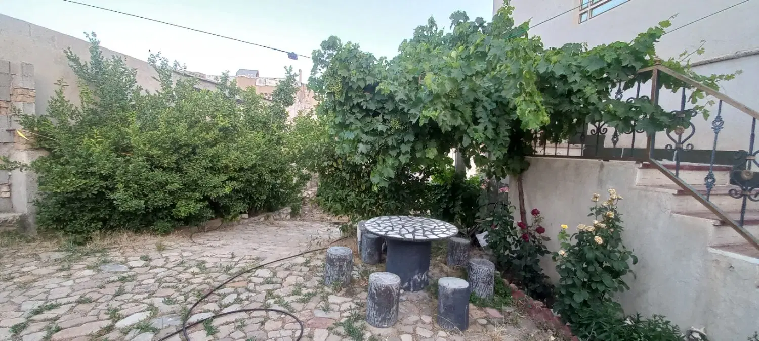 انباری ۲۵۰متری