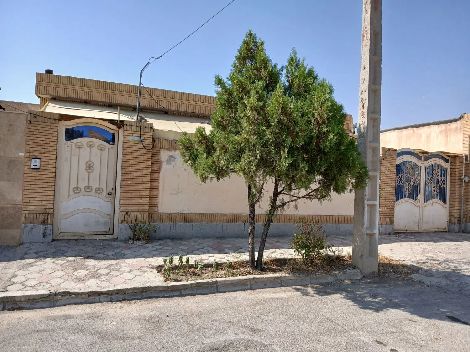 خانه ویلایی در مرکز شهر