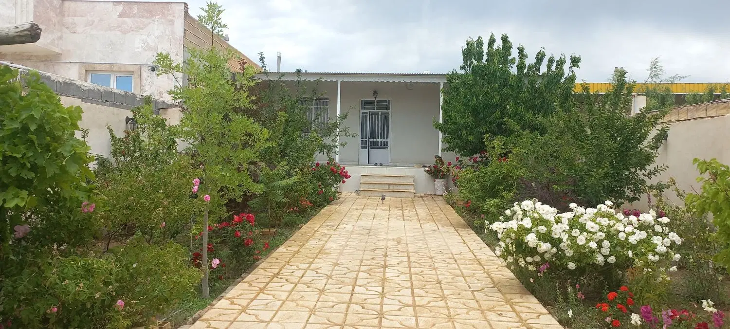 خانه ویلایی در روستای قلعه نو خرقان شاهرود