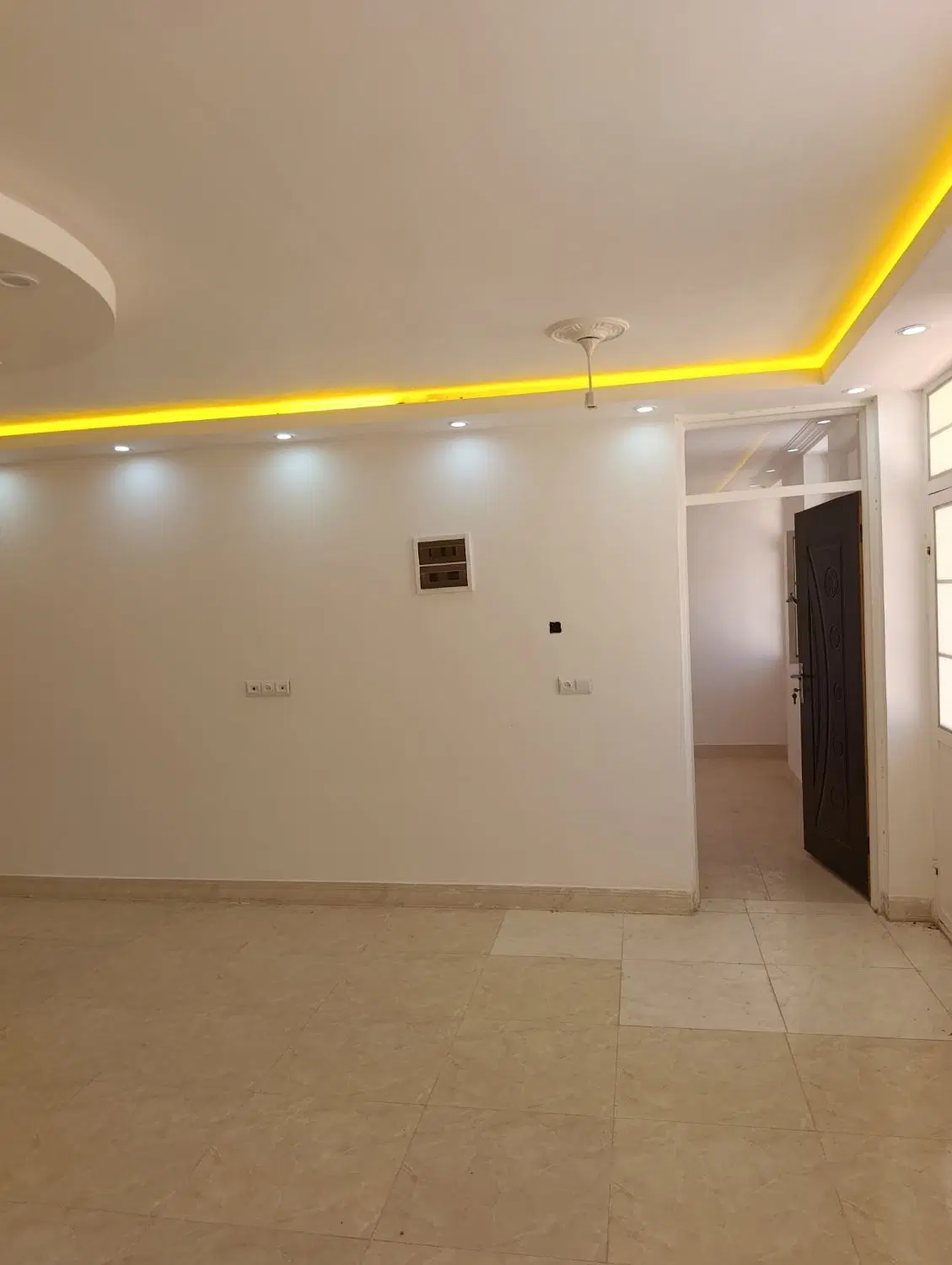 فروش منزل مسکونی ۲۰۰متری والفجر
