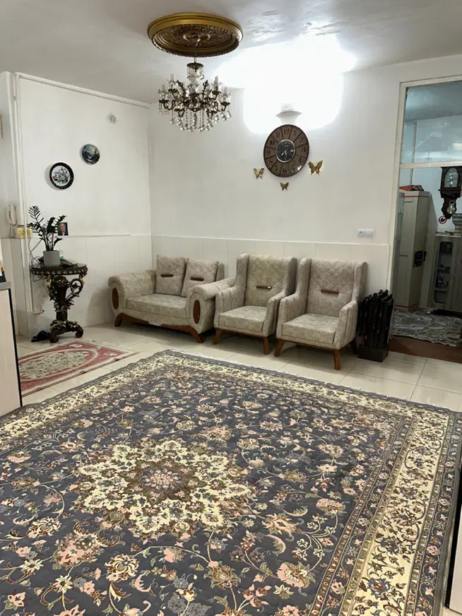 خونه ویلایی ۱۷۰ متری دو طبقه با مغازه تجاری
