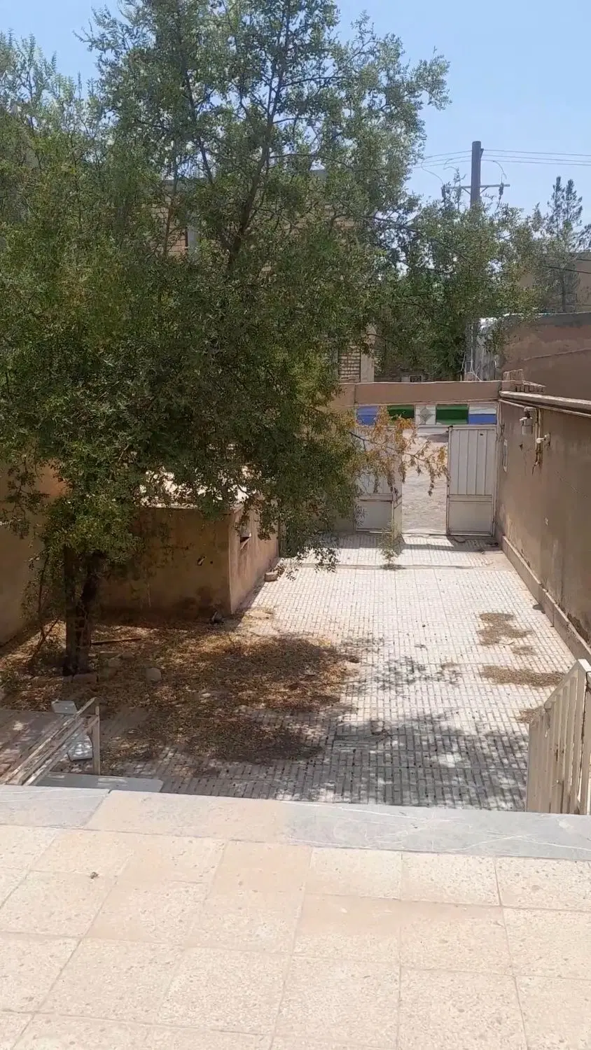 ملک قدیمی خیابان امام رضا بردوم