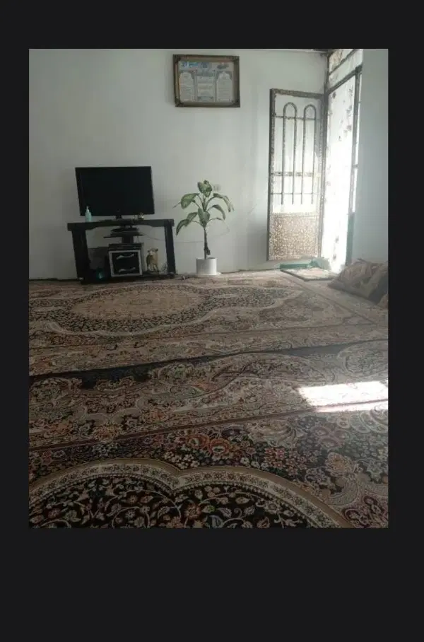 خانه اجاره ای کاظم اباد(حیاط مشترک طبقه همکف)