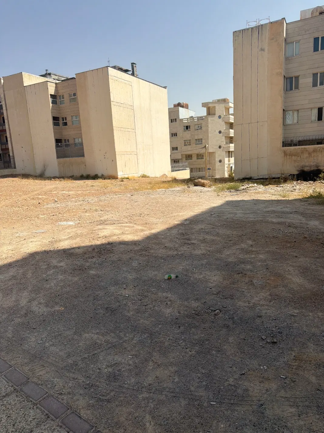 زمین ۱۷۳ متری پیام نور استانداری