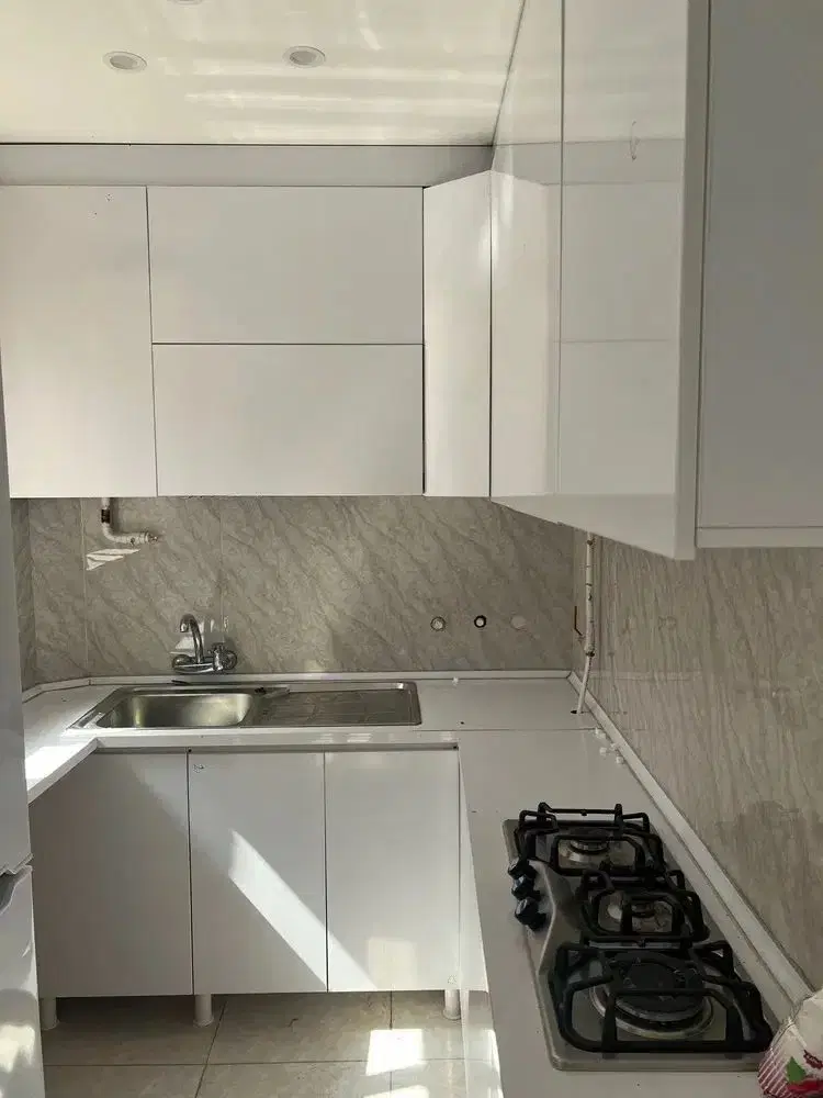 خانه روی خیابان اصلی آساوله