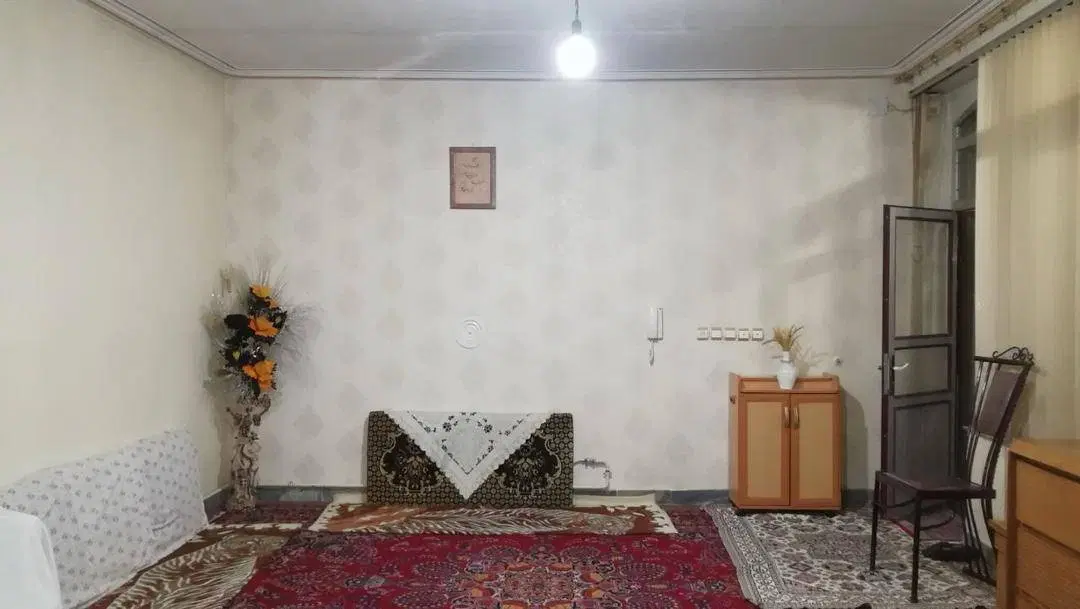 حیاط فروشی